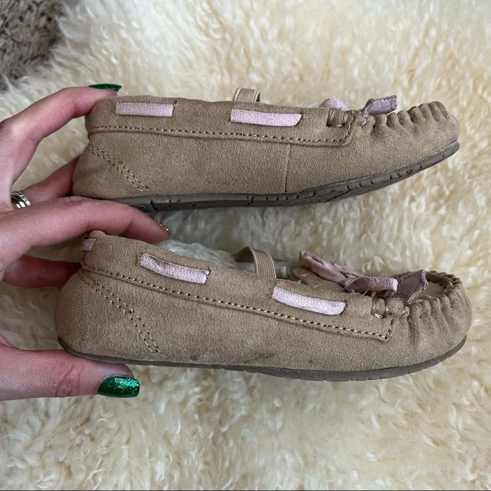 Cat and Jack moccasin slippers size 9/10 large